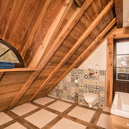 Ranczo Pod Strzecha Chalet *