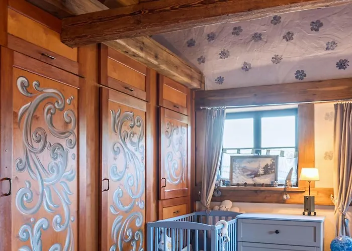 Ranczo Pod Strzecha Dağ evi *